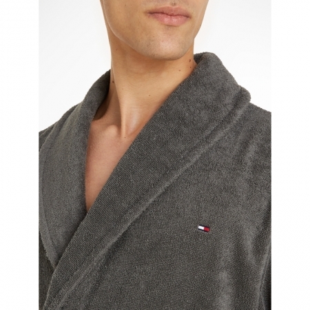 ICON BATHROBE 884 MAGNET