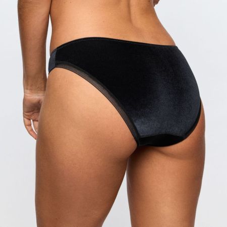 TOM BLV Black Velve