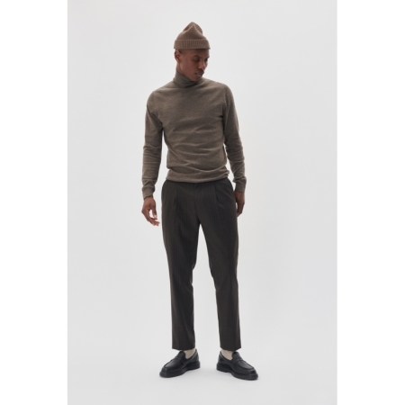 1908201 Brown S